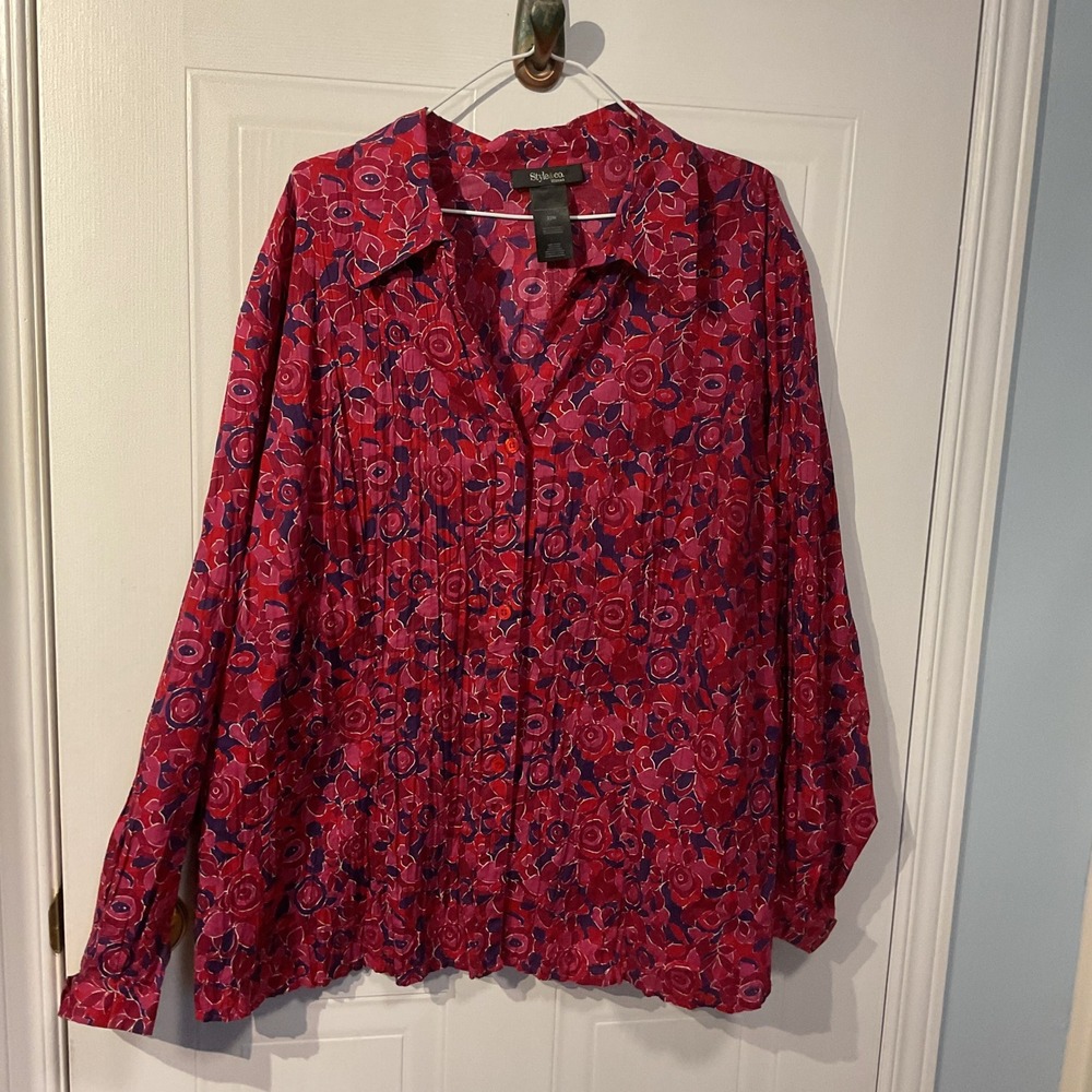 Style & Co. Blouse Womens 22W Pink Red Excellent Floral Pintuck Cotton Top - Picture 3 of 3
